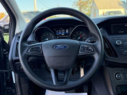 Used 2018 Ford Focus S image 19