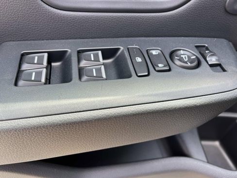 Used 2025 Honda Pilot Touring image 28