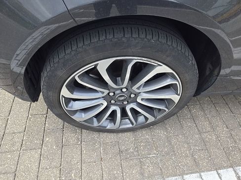 Used 2021 Land Rover Range Rover Westminster Edition image 10