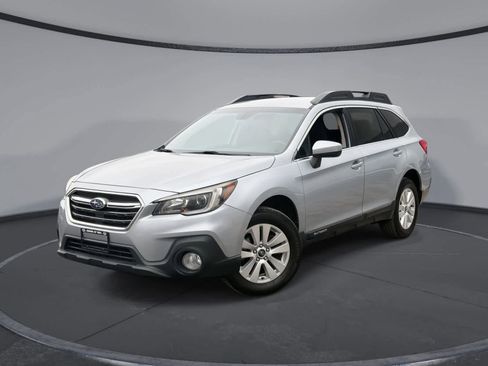 Used 2019 Subaru Outback 2.5i Premium image 1