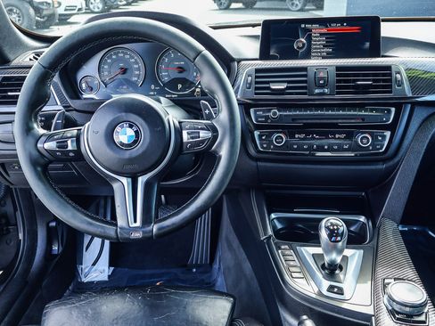 Used 2016 BMW M4 Convertible RWD image 3