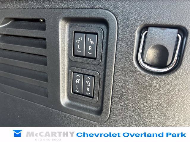 New 2027 Chevrolet Traverse RS w/ LPO, Floor Liner Package AWD/4WD image 26