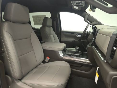 New 2026 Chevrolet Silverado 1500 LTZ w/ LTZ Convenience Package II image 28