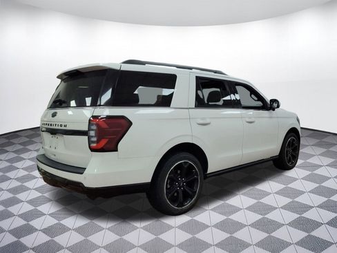 Used 2023 Ford Expedition Limited image 8