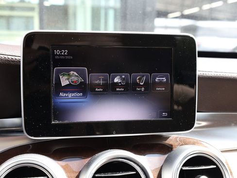 Used 2015 Mercedes-Benz C 300 Sedan image 30