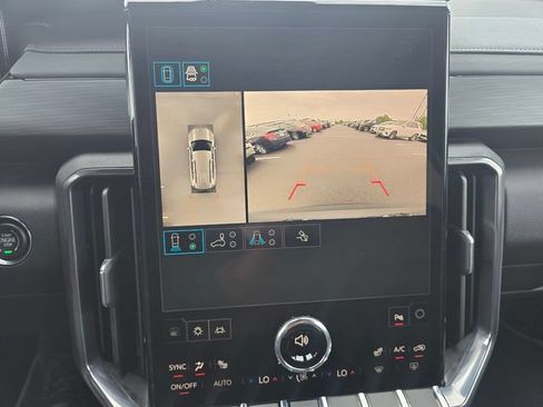 New 2026 GMC Acadia AT4 AWD/4WD image 18