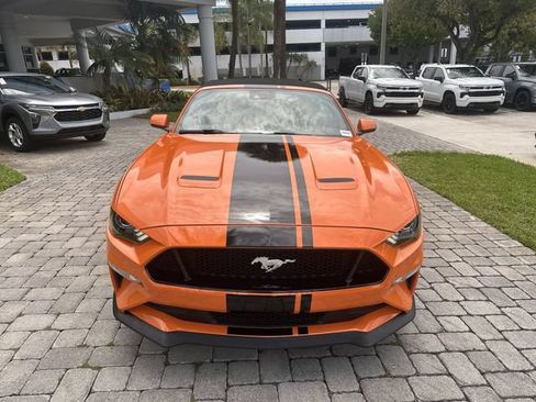 Used 2021 Ford Mustang GT Premium w/ GT Performance Package RWD image 18