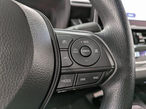 Used 2024 Toyota Corolla LE image 17