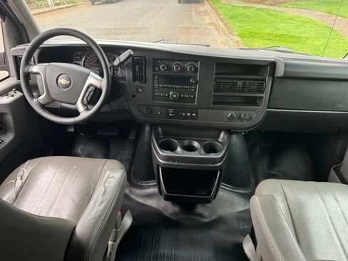 Used 2014 Chevrolet Express 2500 LS RWD image 15