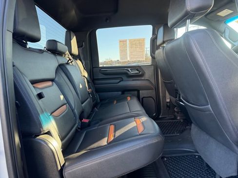 Certified 2024 GMC Sierra 2500 AT4 image 29