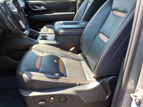 Used 2022 GMC Yukon XL AT4 AWD/4WD image 14