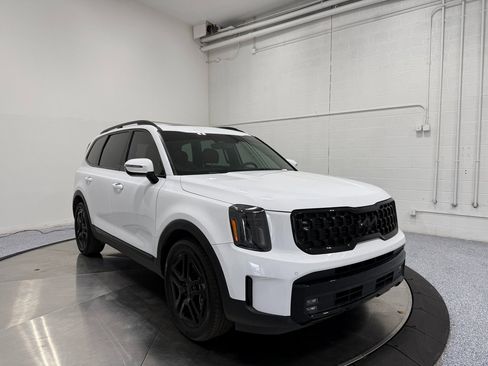 Used 2025 Kia Telluride SX X-Line image 1