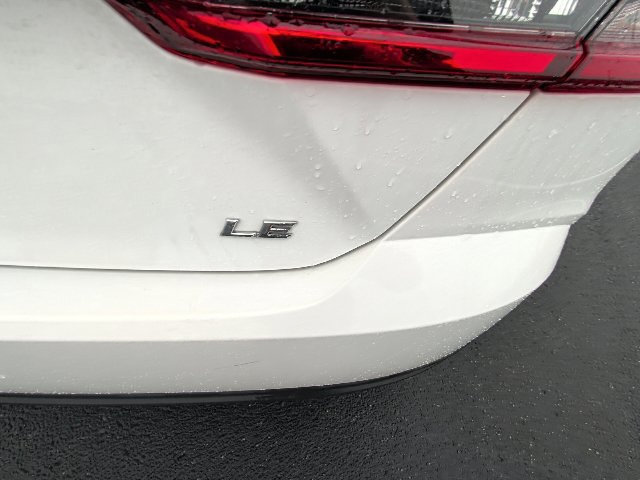 Used 2026 Toyota Camry LE FWD image 7