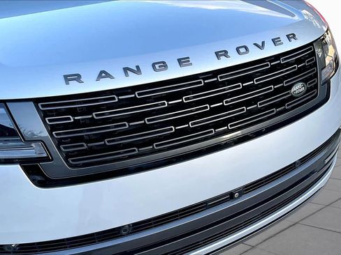 Used 2023 Land Rover Range Rover SE AWD/4WD image 32