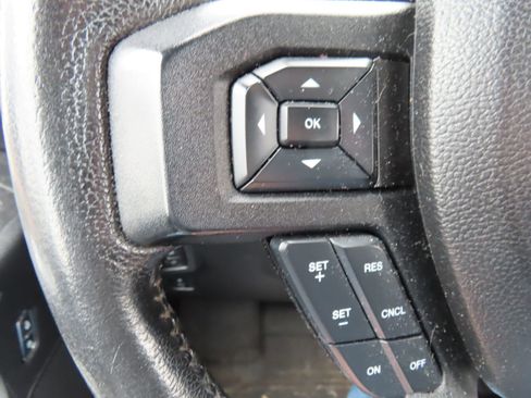 Used 2015 Ford F150 XLT w/ Equipment Group 301A Mid image 19