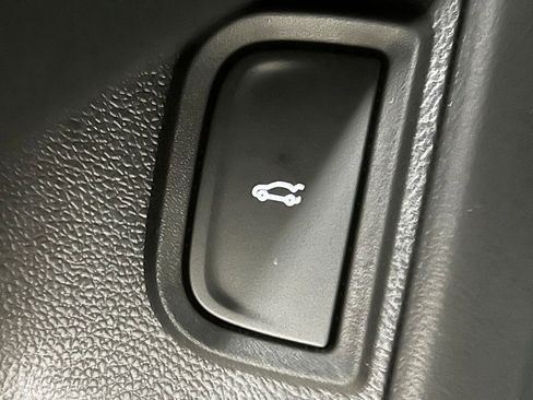 New 2026 Chevrolet Equinox LT FWD image 13