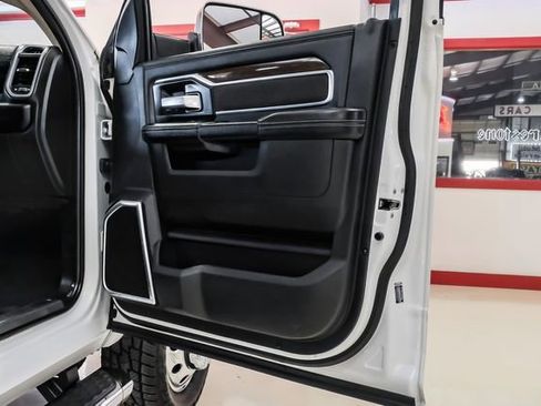 Used 2022 RAM 3500 Laramie image 39