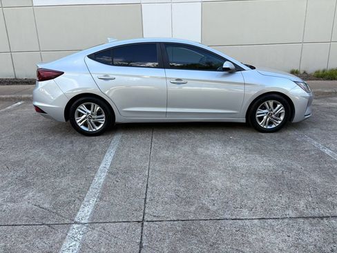 Used 2019 Hyundai Elantra SEL FWD image 5
