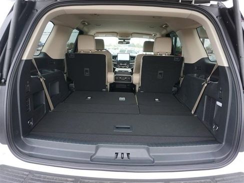 New 2024 Ford Expedition XLT image 13