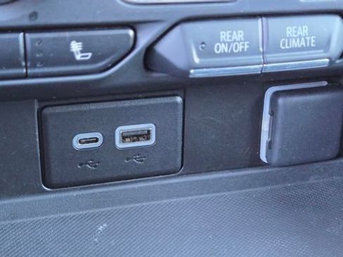 Used 2023 Chevrolet Tahoe LT RWD image 24