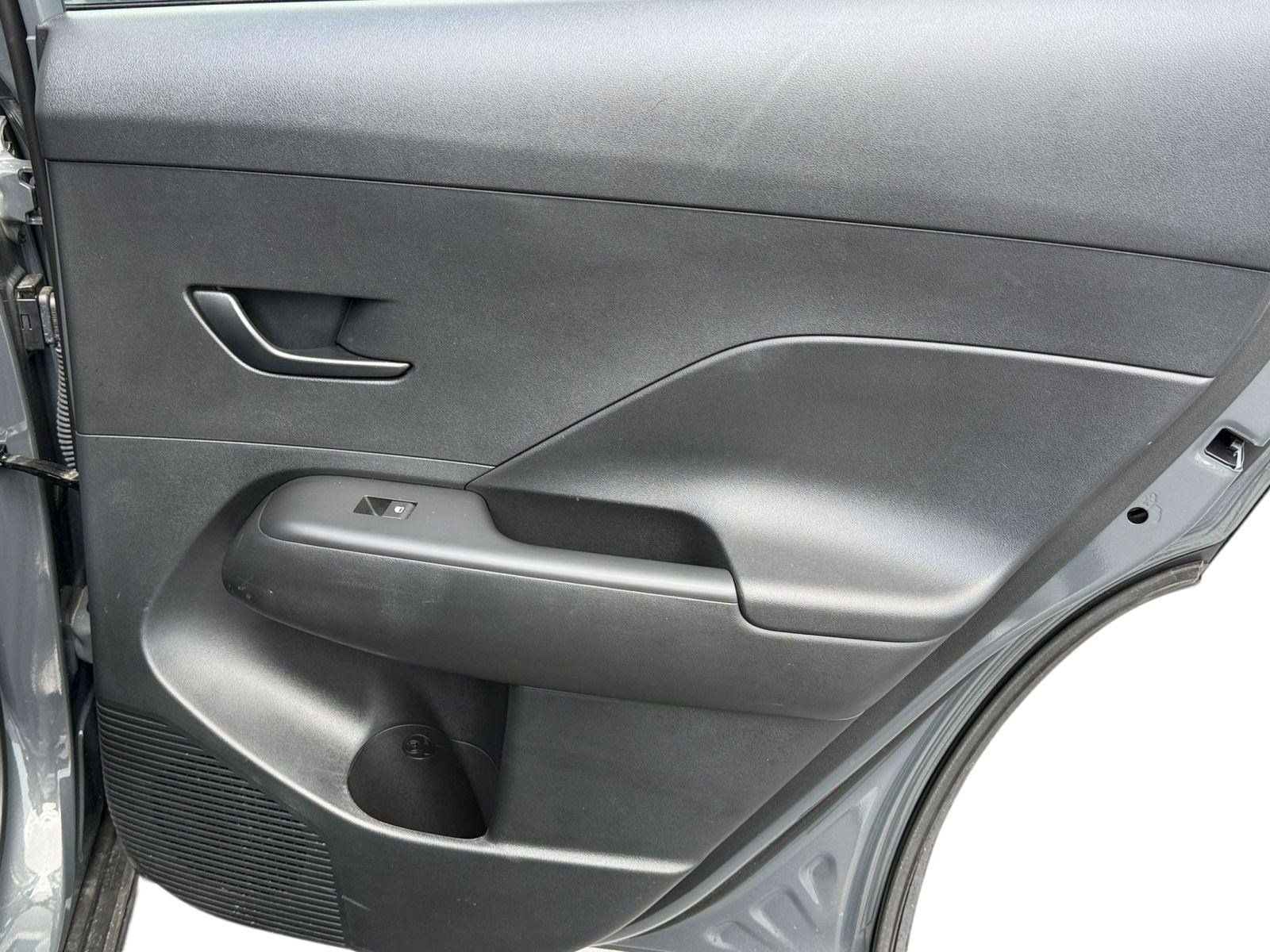 Used 2026 Hyundai Kona SEL Sport FWD image 32