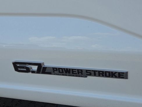 New 2025 Ford F250 Lariat w/ Lariat Ultimate Package AWD/4WD image 12