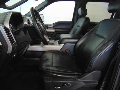 Used 2015 Ford F150 Lariat AWD/4WD image 8