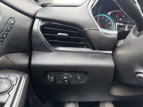 Used 2018 Chevrolet Traverse Premier w/ LPO, 'HIT The Road' Package image 18