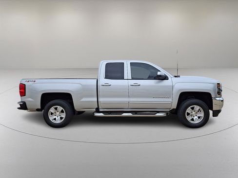 Used 2017 Chevrolet Silverado 1500 LT w/ All Star Edition AWD/4WD image 12