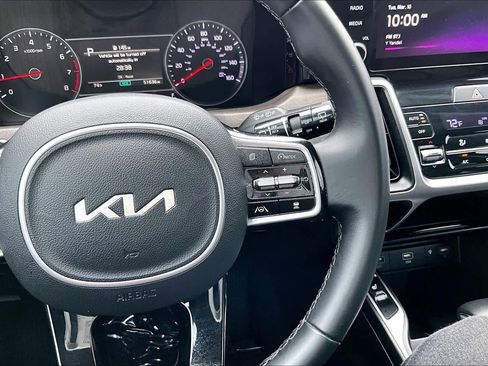 Used 2022 Kia Sorento EX w/ Panoramic Sunroof Package image 25