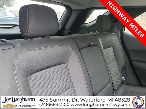 Used 2018 Chevrolet Equinox LT image 25