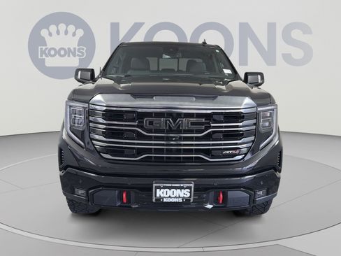 Used 2022 GMC Sierra 1500 AT4 w/ AT4 Premium Package AWD/4WD image 11