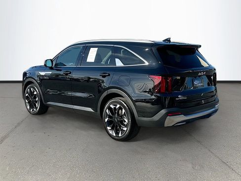 Certified 2024 Kia Sorento SX image 5