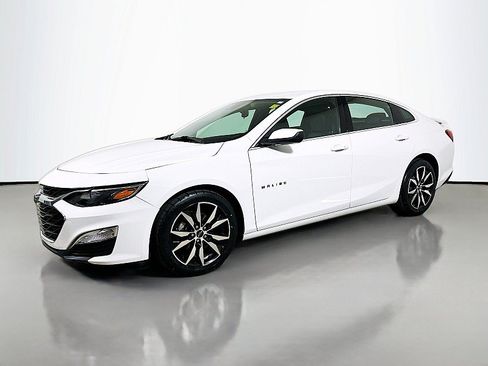 Used 2024 Chevrolet Malibu RS w/ LPO, Floor Liner Package FWD image 3