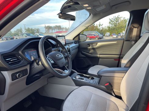 Used 2024 Ford Escape Active AWD/4WD image 10