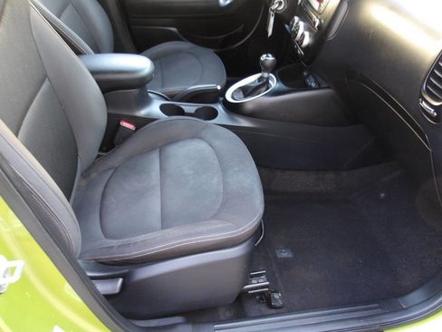 Used 2015 Kia Soul image 6