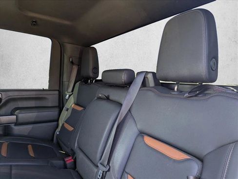 Used 2022 GMC Sierra 2500 AT4 image 18