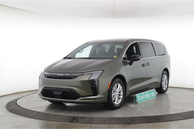 New 2027 Chrysler Pacifica Select FWD image 10