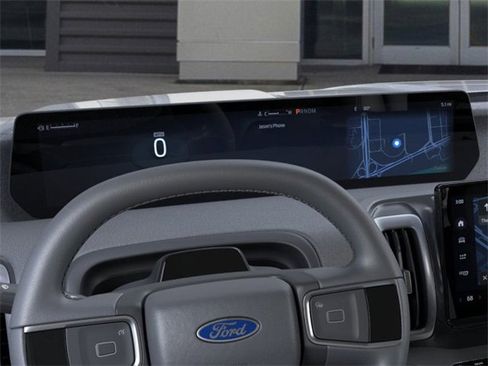 New 2025 Ford Expedition Active image 13