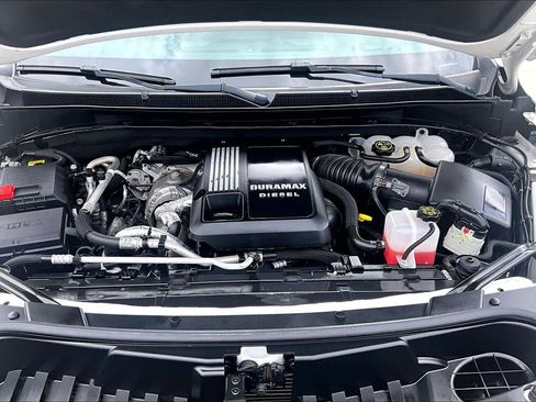 Used 2024 GMC Yukon SLT w/ SLT Luxury Package RWD image 27