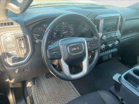 Used 2022 GMC Sierra 1500 Elevation image 9