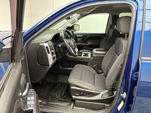 Used 2018 GMC Sierra 1500 SLE image 3