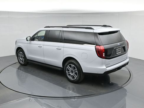 Used 2025 Ford Expedition Max Active image 47