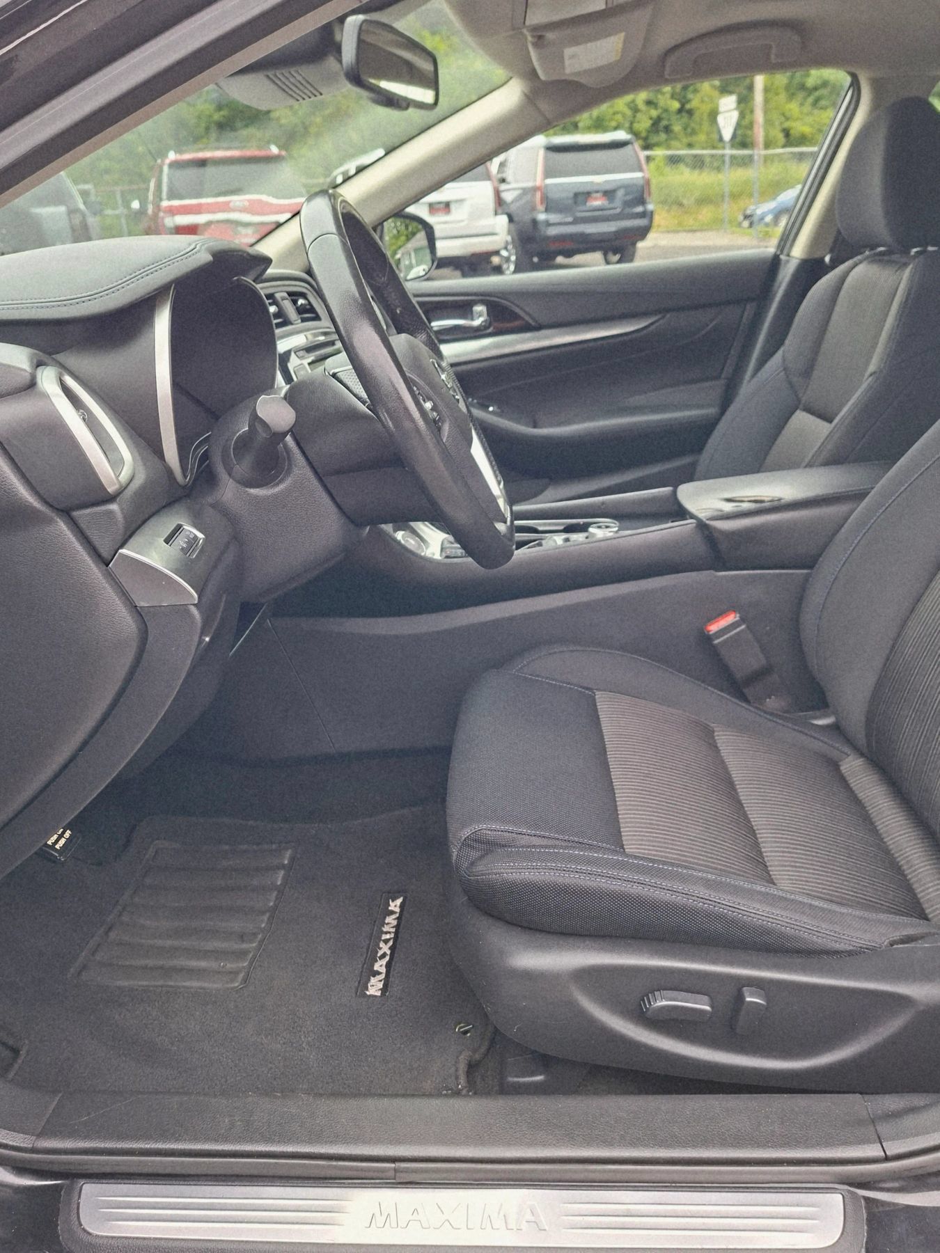 Used 2020 Nissan Maxima 3.5 S w/ Floor Mat Group FWD image 8