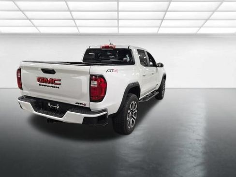 Used 2024 GMC Canyon AT4 w/ AT4 Premium Package AWD/4WD image 5