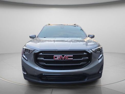 Used 2021 GMC Terrain SLE w/ Elevation Edition FWD image 4