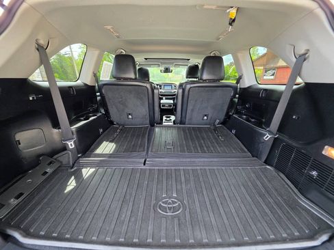 Used 2017 Toyota Highlander Limited AWD/4WD image 27