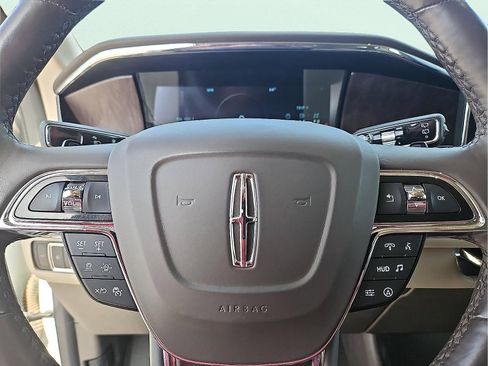 Used 2023 Lincoln Navigator L Reserve image 19