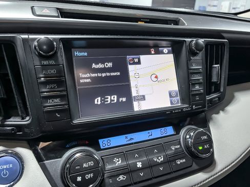 Used 2016 Toyota RAV4 Limited image 34