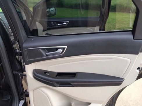 Used 2016 Ford Edge Titanium w/ Equipment Group 302A image 21